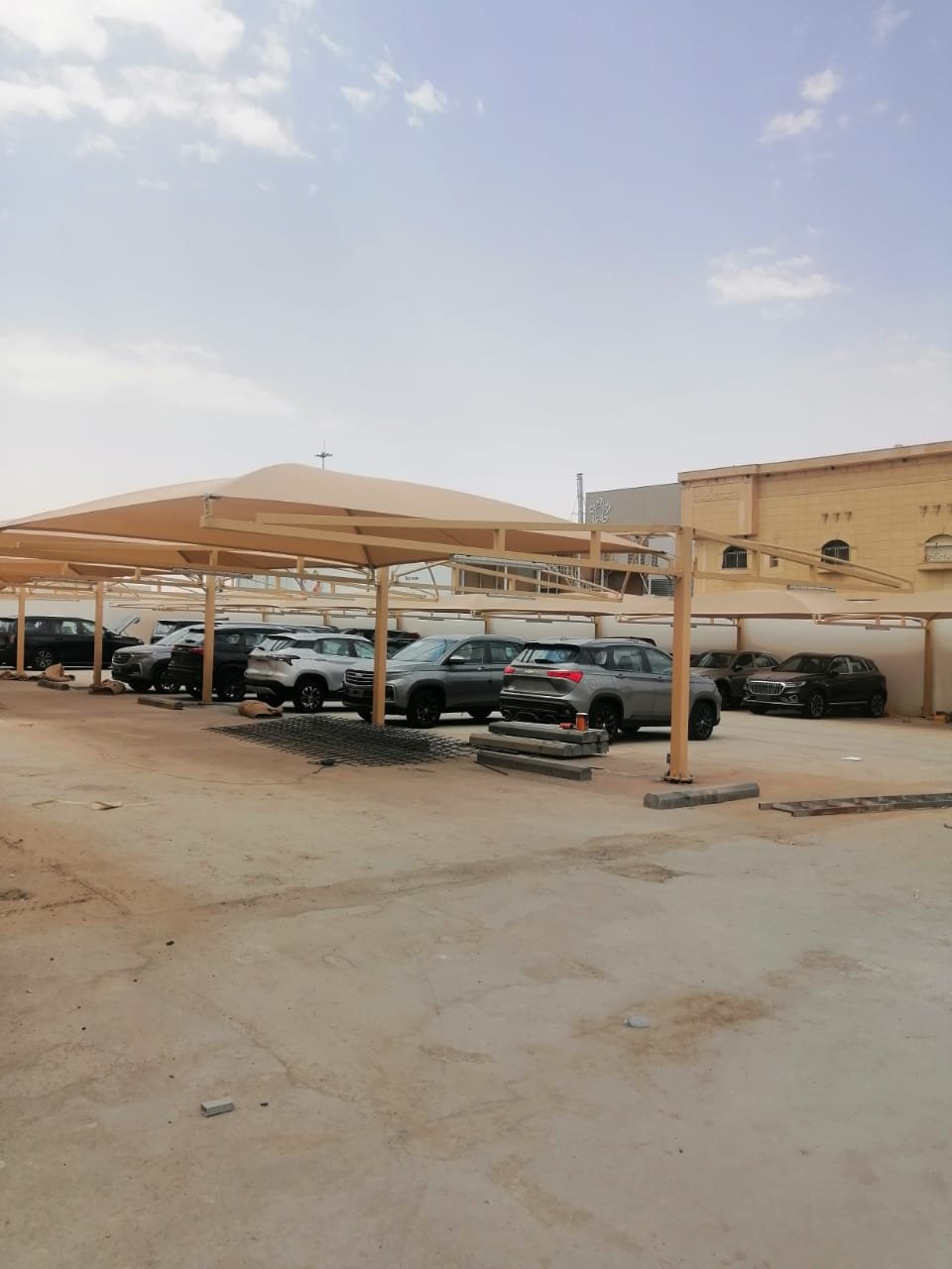 شركة النخبة  لتركيب المظلات والسواتر بالرياض تركيب وحدادة جميع انواع المظلات مظلات سيارات مظلات جلسات خارجية مظلات حدائق مظلات شينكو تركيب ساندوتش بانل مظلات متحركة مظلات خارجية بجودة عالية 